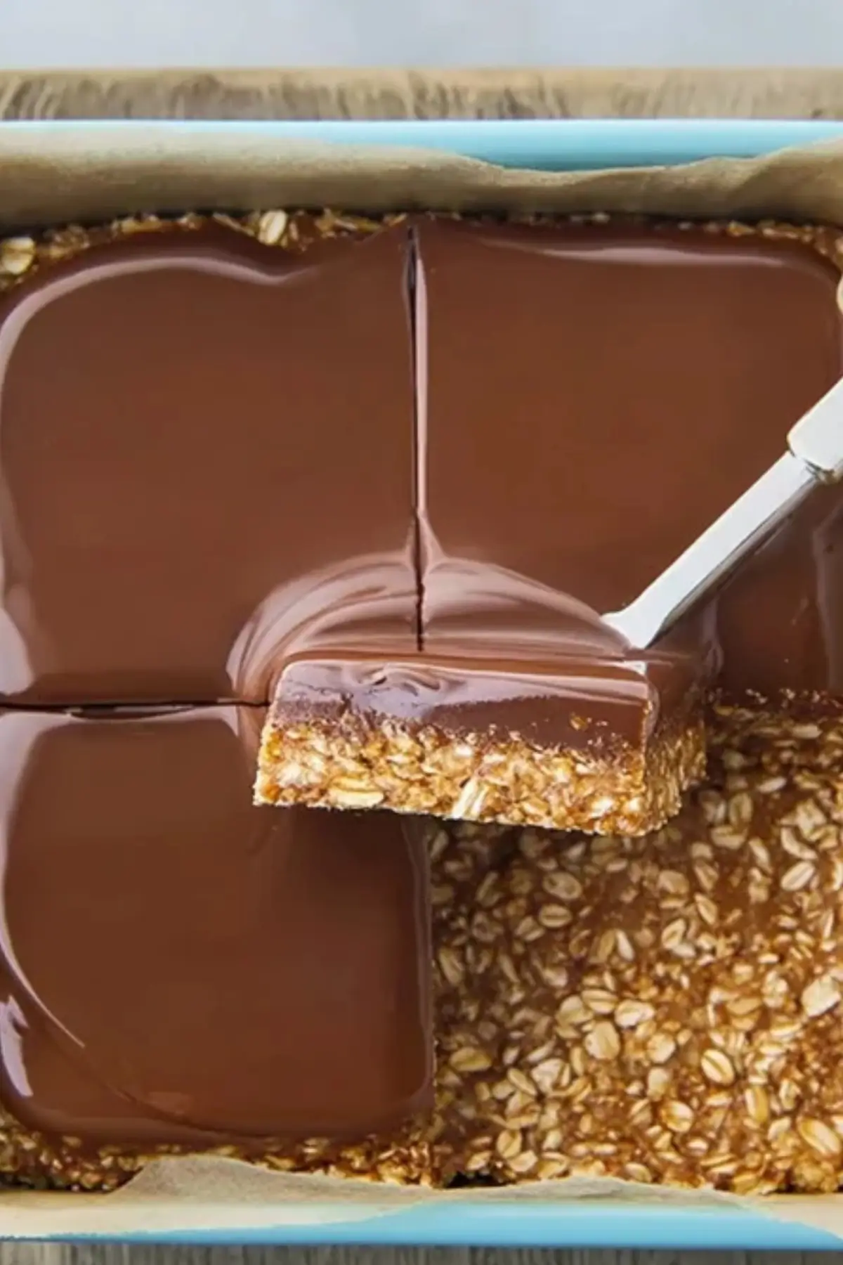 No-Bake Chocolate Oat Bars