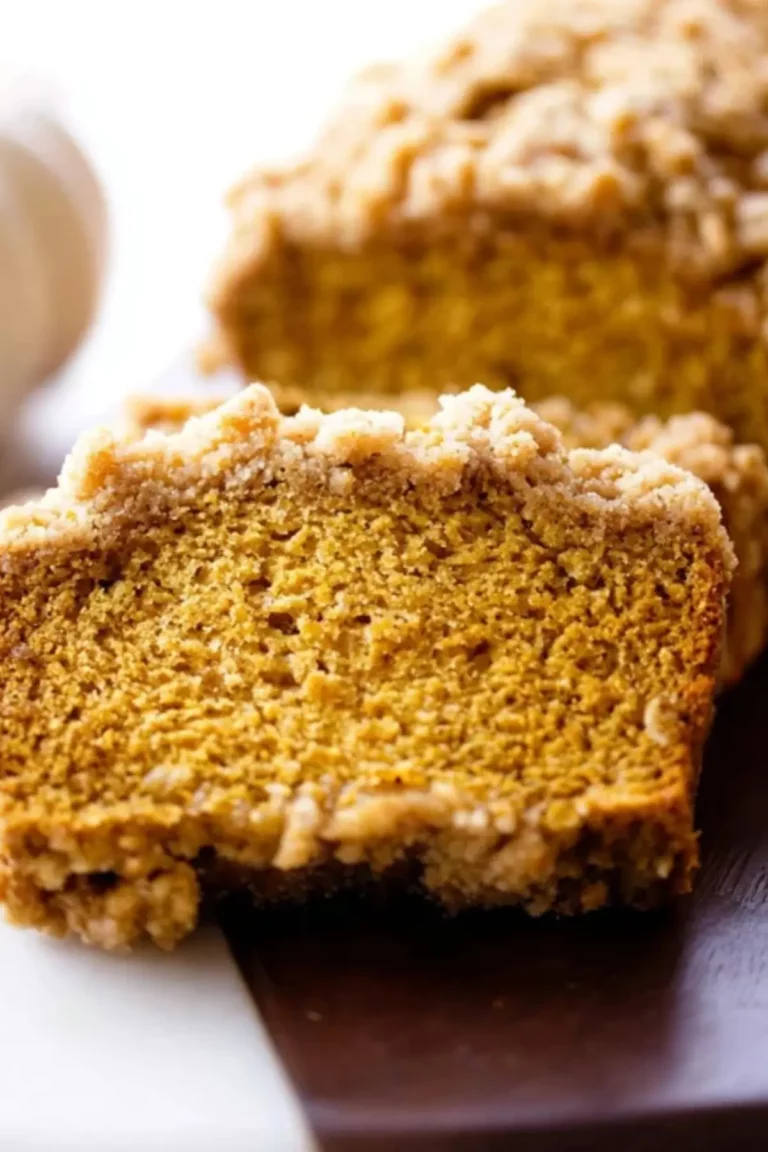 Pumpkin Bread with Crumb Topping