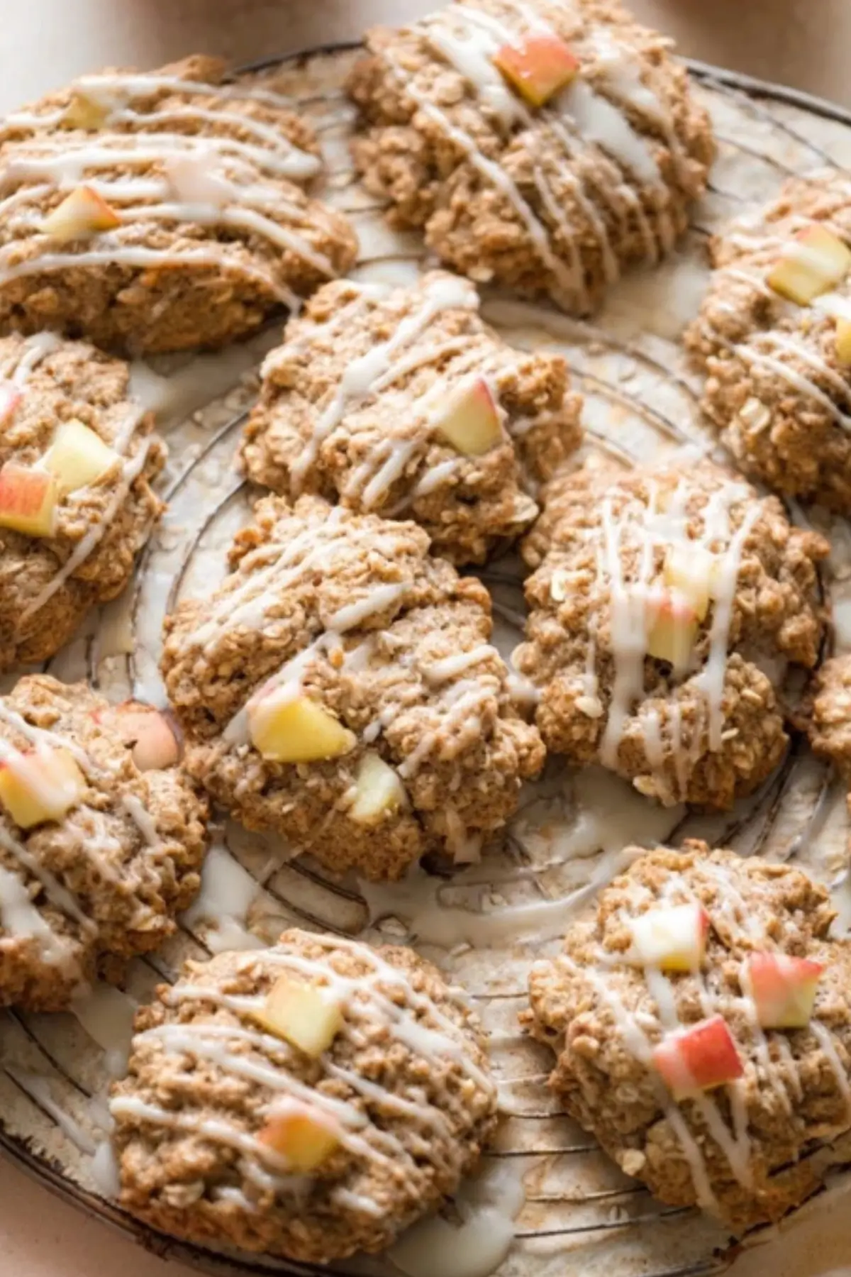 Apple Cinnamon Oatmeal Cookies