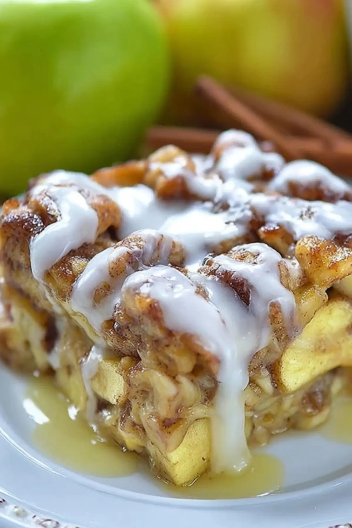 Caramel Apple Cinnamon Roll Lasagna